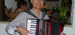 Volksmusik, Weltmusik, Balkanmusik.