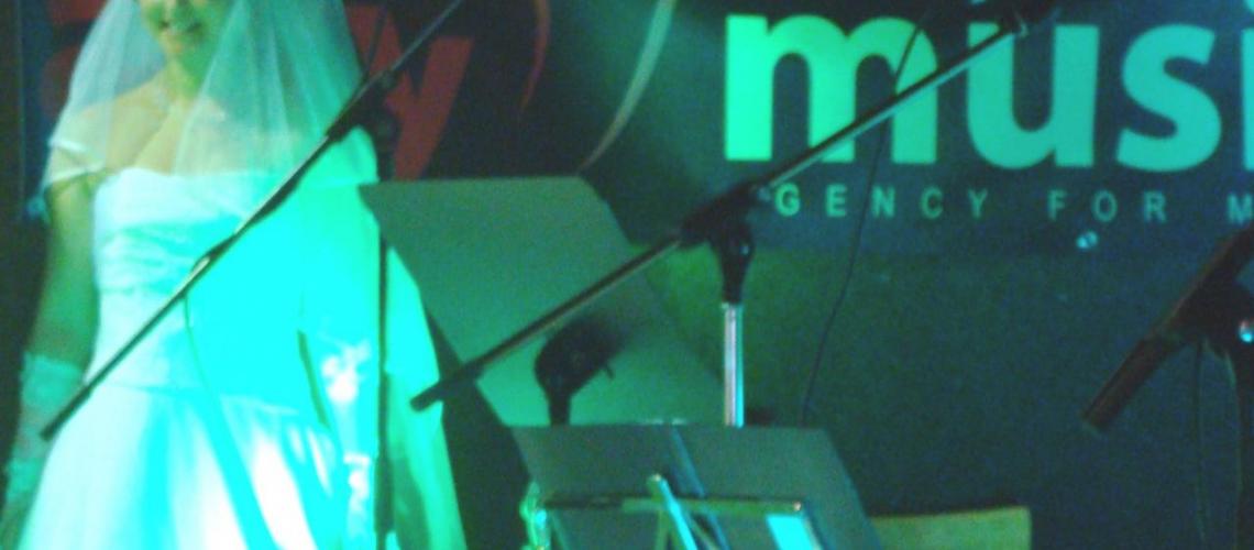 Gerne spiele ich auch Saxophon auf Hochzeiten