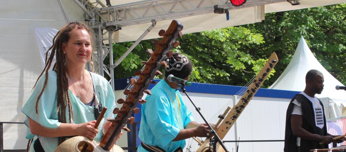 Kora-Unterricht mit Gesang Foto von Kora-Unterricht mit Gesang