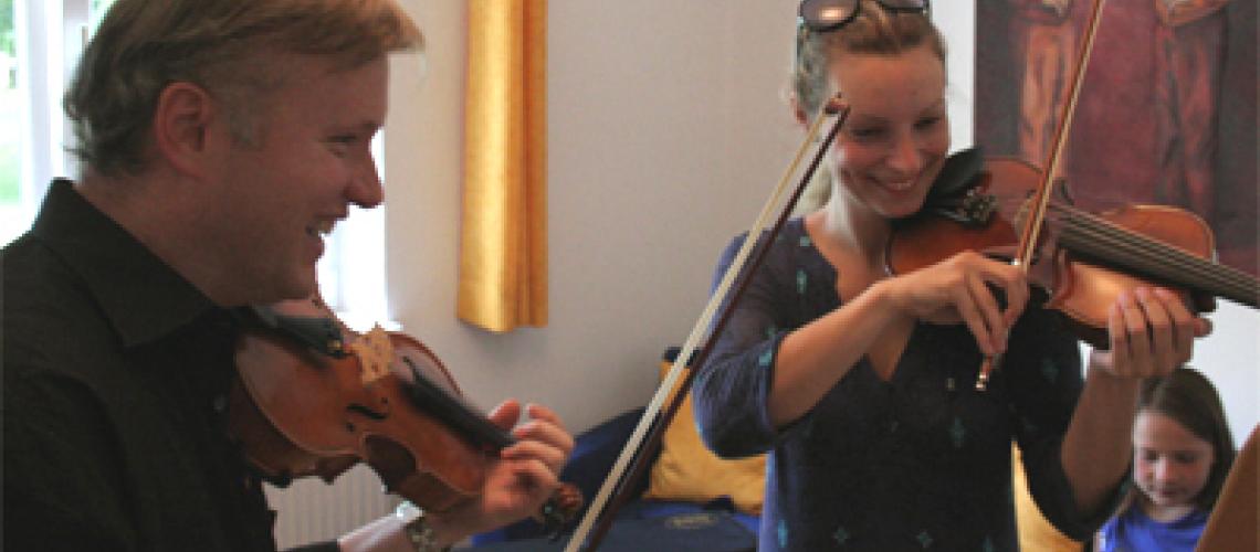 Unterrichtsfoto4 Geigenunterricht für (spätberufene) Erwachsene - Wien - Geigenlehrer.at