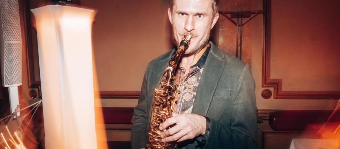 Roman der Saxophonist Roman der Saxophonist